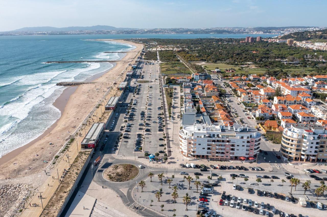 Costa Beach Apartment By The Portuguese Butler Costa de Caparica Eksteriør billede